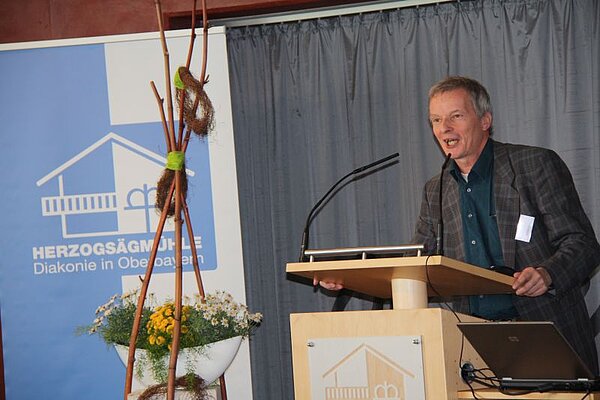 Foto von Wilfried Knorr, Direktor Herzogsägmühle, Fachtagung 2015